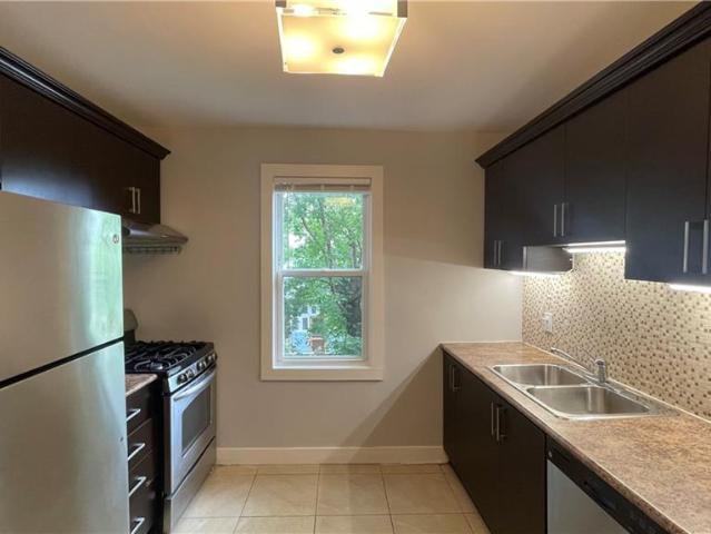 apartment at 1544 KING Street E Unit# 306, Hamilton, Ontario, L8K1S9
