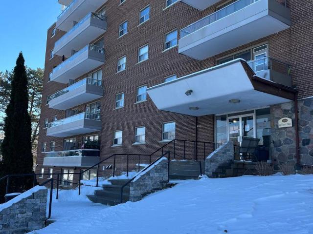 apartment at 156 199 HILLCROFT STREET, Oshawa, Ontario, L1G2L7