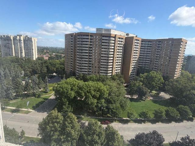 apartment at 1501 3700 KANEFF CRESCENT, Mississauga, Ontario, L5A4B8