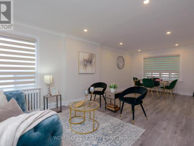 apartment at 152 FERRIS ROAD, Toronto, Ontario, M4B1G9