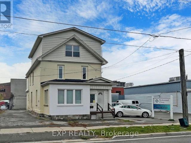 apartment at 15 COLBORNE STREET E