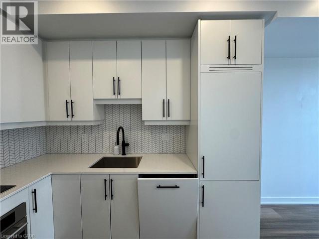 apartment at 15 WELLINGTON Street Unit# 1701, Kitchener, Ontario, N2G0E4