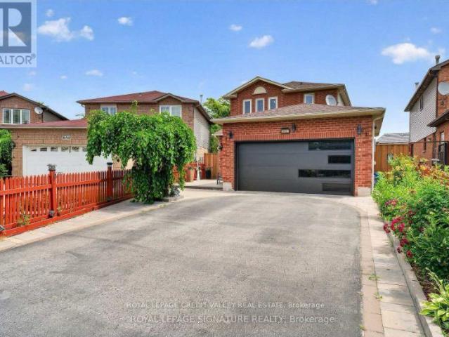 apartment at 1642 PEPPERWOOD GATE, Pickering, Ontario, L1X2K1