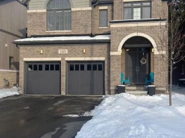 Wellington, Ontario - Parking, Fireplace