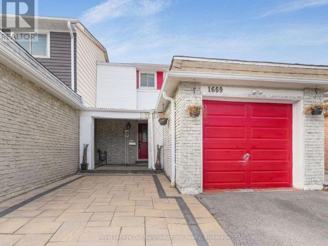 apartment at 1669 ALWIN CIRCLE, Pickering, Ontario, L1V2W1