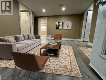 Apartment to rent in Kitchener - Garden