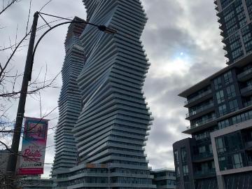 apartment at 1610 3900 CONFERDERATION PARKWAY, Mississauga, Ontario, L5B0M3
