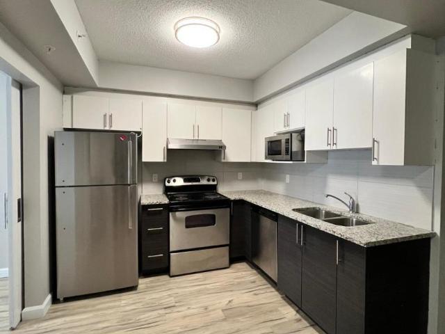 apartment at 1617 258A SUNVIEW STREET, Waterloo, Ontario, N2L0H6