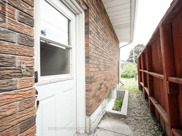 apartment at 16 ELEANOR LOWER LEVEL COURT, Guelph, Ontario, N1E1S8