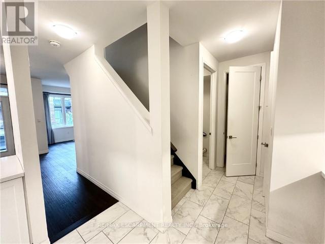 apartment at 16 RITCHIE LANE, Hamilton, Ontario, L9G3K9