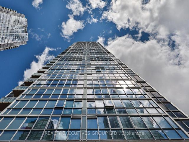 apartment at 1706 2916 HIGHWAY 7 ROAD, Vaughan, Ontario, L4K0K6