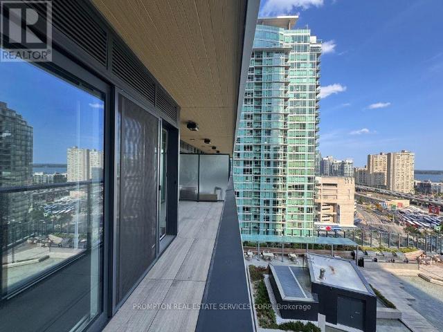 apartment at 1709 1 CONCORD CITYPLACE WAY, Toronto, Ontario, M5V0X3
