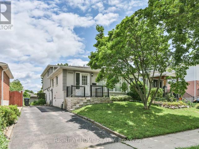 apartment at 1728 PICKMERE COURT, Mississauga, Ontario, L4X1Z4