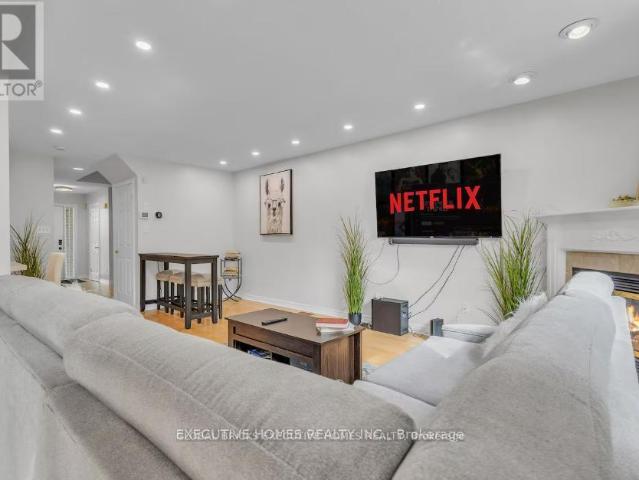 apartment at 17 1245 STEPHENSON DRIVE, Burlington, Ontario, L7S2L9