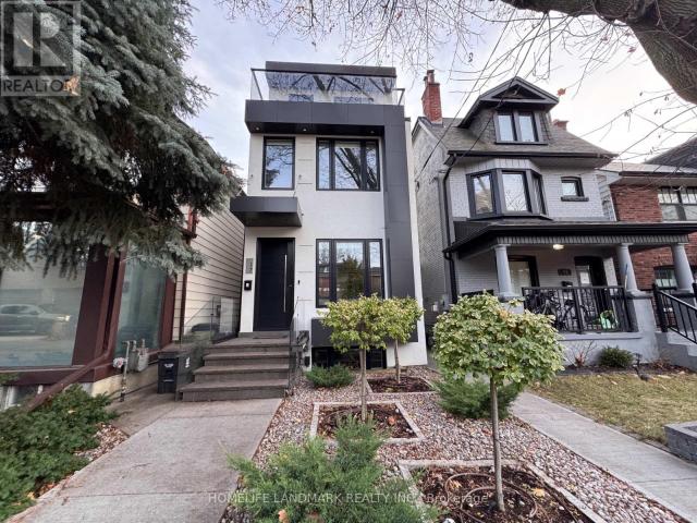 apartment at 17 HOCKEN AVENUE