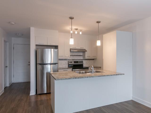 apartment at 1800 Victoria Greenfield Park Saint Lambert J4V 1M3