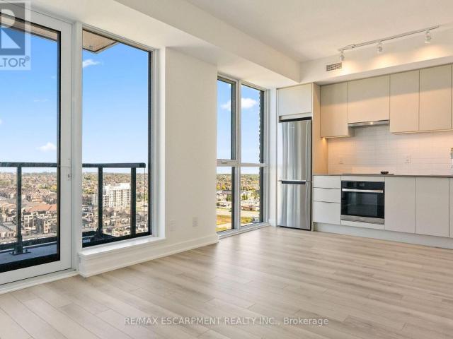 apartment at 1808 3079 TRAFALGAR ROAD, Oakville, Ontario, L6H8C5