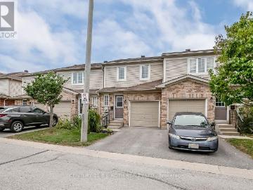 apartment at 18 – 430 MAPLEVIEW DRIVE E
