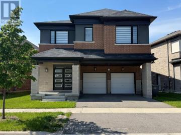 apartment at 18 DOLUCCI CRESCENT E