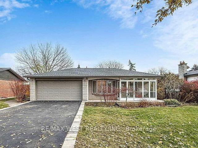apartment at 194 SEWELL DRIVE, Oakville, Ontario, L6H1E4