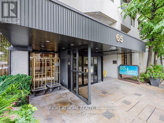 apartment at 1907 65 HARBOUR SQUARE, Toronto, Ontario, M5J2L4