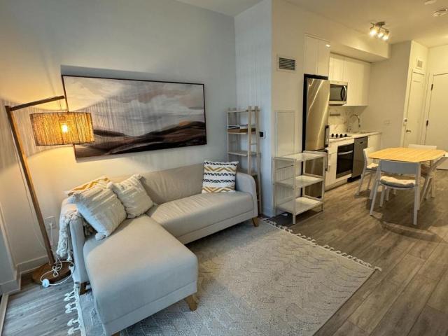 apartment at 1937 W 135 LOWER SHERBOURNE STREET, Toronto, Ontario, M5A1Y4