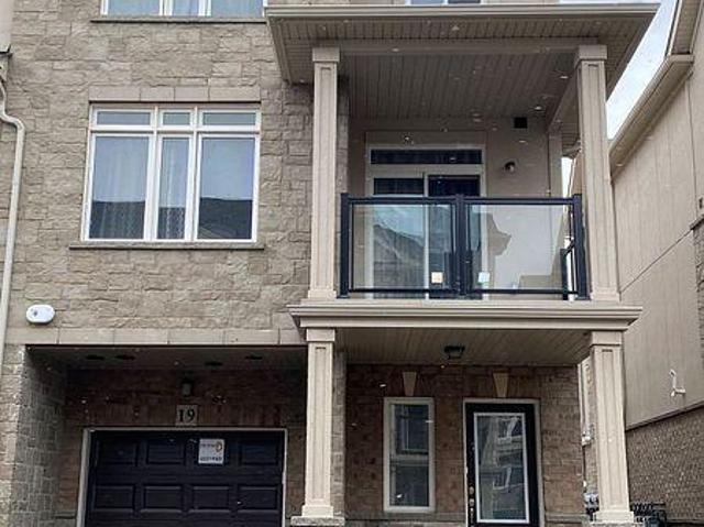 apartment at 19 40 ZINFANDEL DRIVE, Hamilton, Ontario, L8E0L1