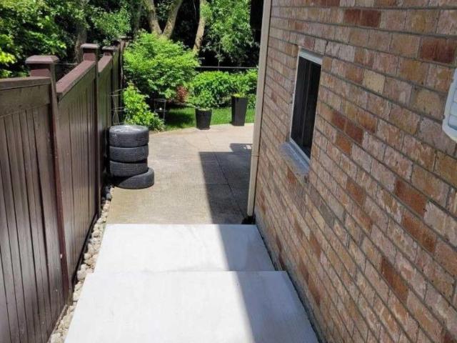 apartment at 19 FRESHSPRING DRIVE