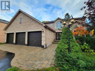apartment at 19 NORTHVIEW CRESCENT, Barrie, Ontario, L4N9T4
