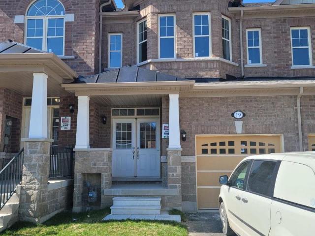 apartment at 19 PEARMAN CRESCENT, Brampton, Ontario, L7A4Y8