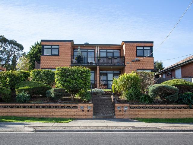 house at 1 / 64 New Road, Oak Park VIC 3046, Australia