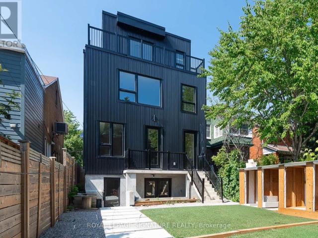 apartment at 1 7 EARNSCLIFFE ROAD, Toronto, Ontario, M6E1J4