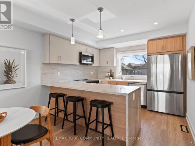 apartment at 1 15 ACORN AVENUE, Toronto, Ontario, M9B3P7