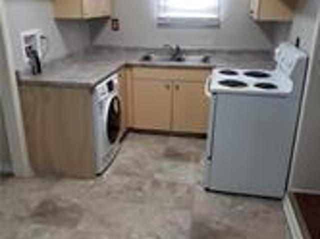 apartment at 1 205 KENILWORTH Avenue N Unit# 1