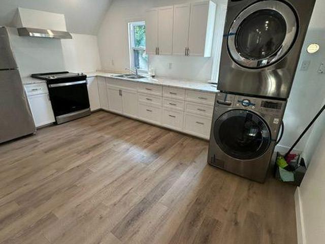 apartment at 1 22 WELLS AVENUE, Brantford, Ontario, N3R4J2