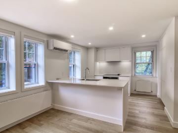 Apartment for rent in T, Brossard