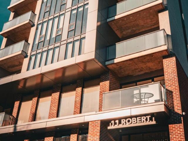 apartment at 204 11 ROBERT STREET, Hamilton, Ontario, L8L2N8