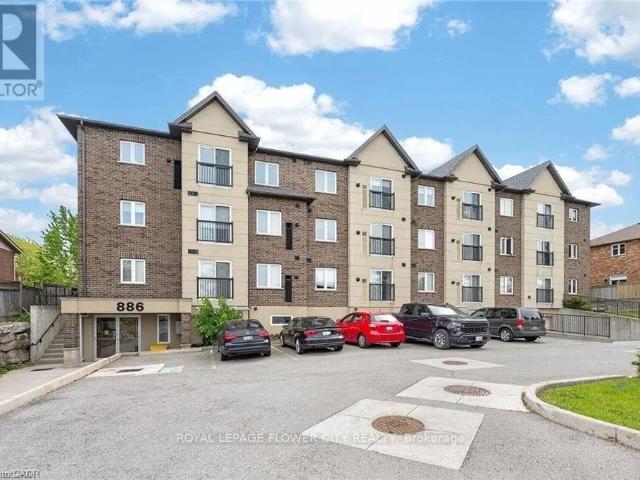 apartment at 204 886 GOLF LINKS ROAD, Hamilton, Ontario, L9K1J8