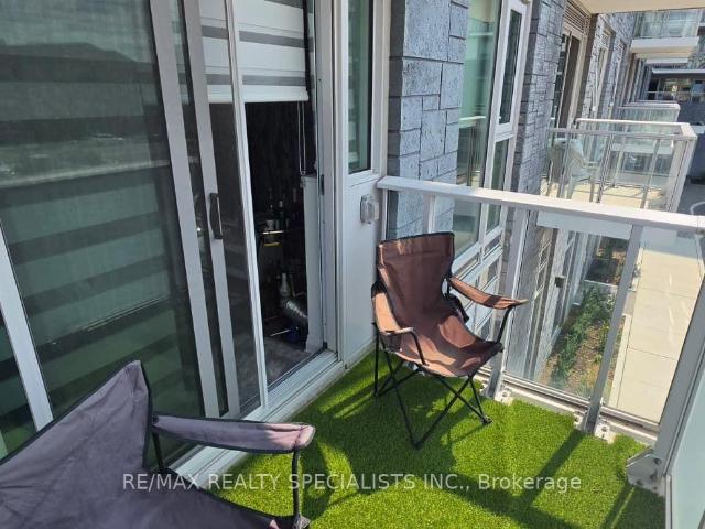 apartment at 206 412 SILVER MAPLE ROAD, Oakville, Ontario, L6H7X8
