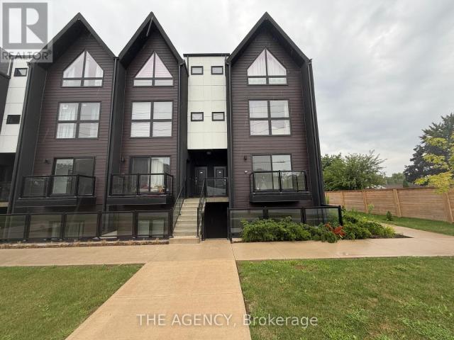 apartment at 206 7277 WILSON CRESCENT, Niagara Falls, Ontario, L2G7G5