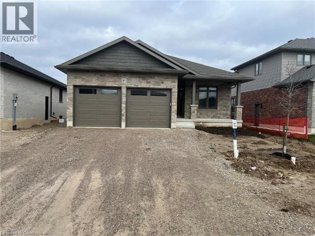 apartment at 207 ARDEN Crescent Unit# UPPER LEVEL