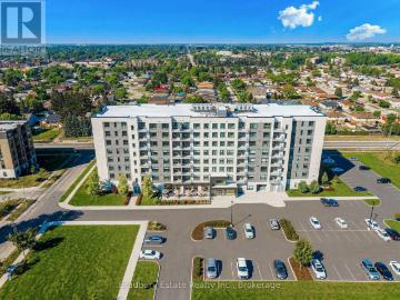 Cambridge, Waterloo, Ontario - Terrace