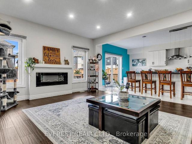 apartment at 2016 MADDEX WAY