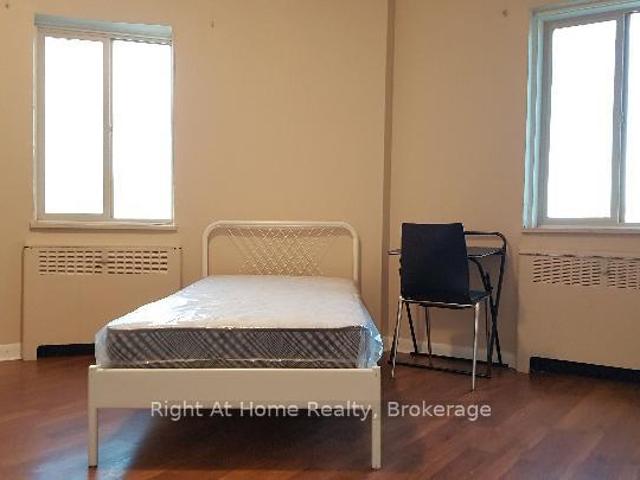 apartment at 201 223 2998 TECUMSEH ROAD E, Windsor, Ontario, N8W1G5