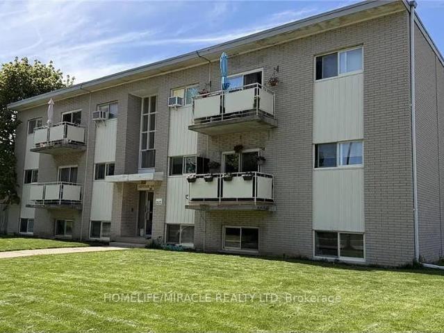 apartment at 202 206 INDIAN ROAD, Kitchener, Ontario, N2B2S9
