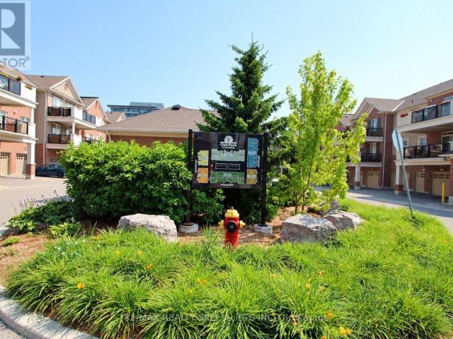 apartment at 202 2339 SAWGRASS DRIVE, Oakville, Ontario, L6H0L1