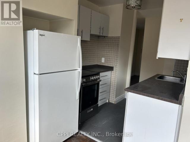 apartment at 202 3 HILL HEIGHTS ROAD, Toronto, Ontario, M8Y1Z1