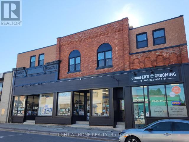 apartment at 202 9 QUEEN STREET W, Springwater, Ontario, L0L1P0