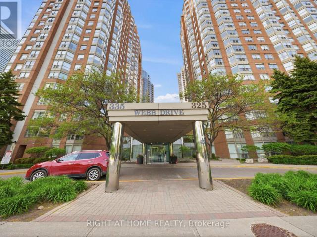apartment at 203 335 WEBB DRIVE, Mississauga, Ontario, L5B4A1