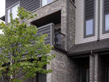 apartment at 2144 MEADOWGATE BOULEVARD